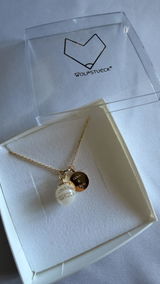 Karoline review photo