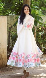 Rajni Shekh review photo
