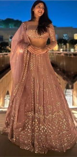 Savitri review photo