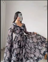 Shweta review photo