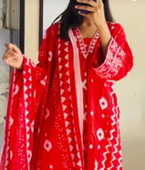 Vidhi Raval review photo