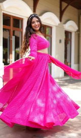 Ishita review photo