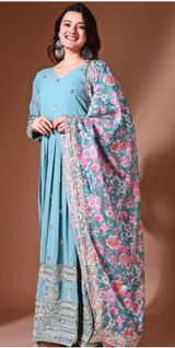 Anika Sen review photo