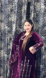 Suhani Shethi review photo
