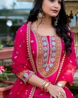 Dipali Ghosh review photo