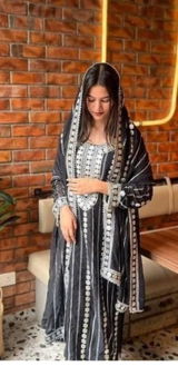 Yashika review photo