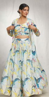 Pranita Singh review photo