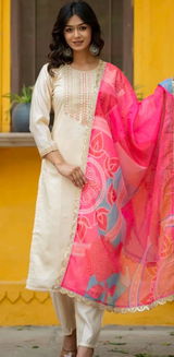 Namita review photo