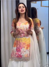Tabbasum Siddiqi review photo
