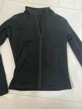 Ezra review photo