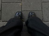 une v. review photo