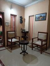 Deepa Thakur review photo