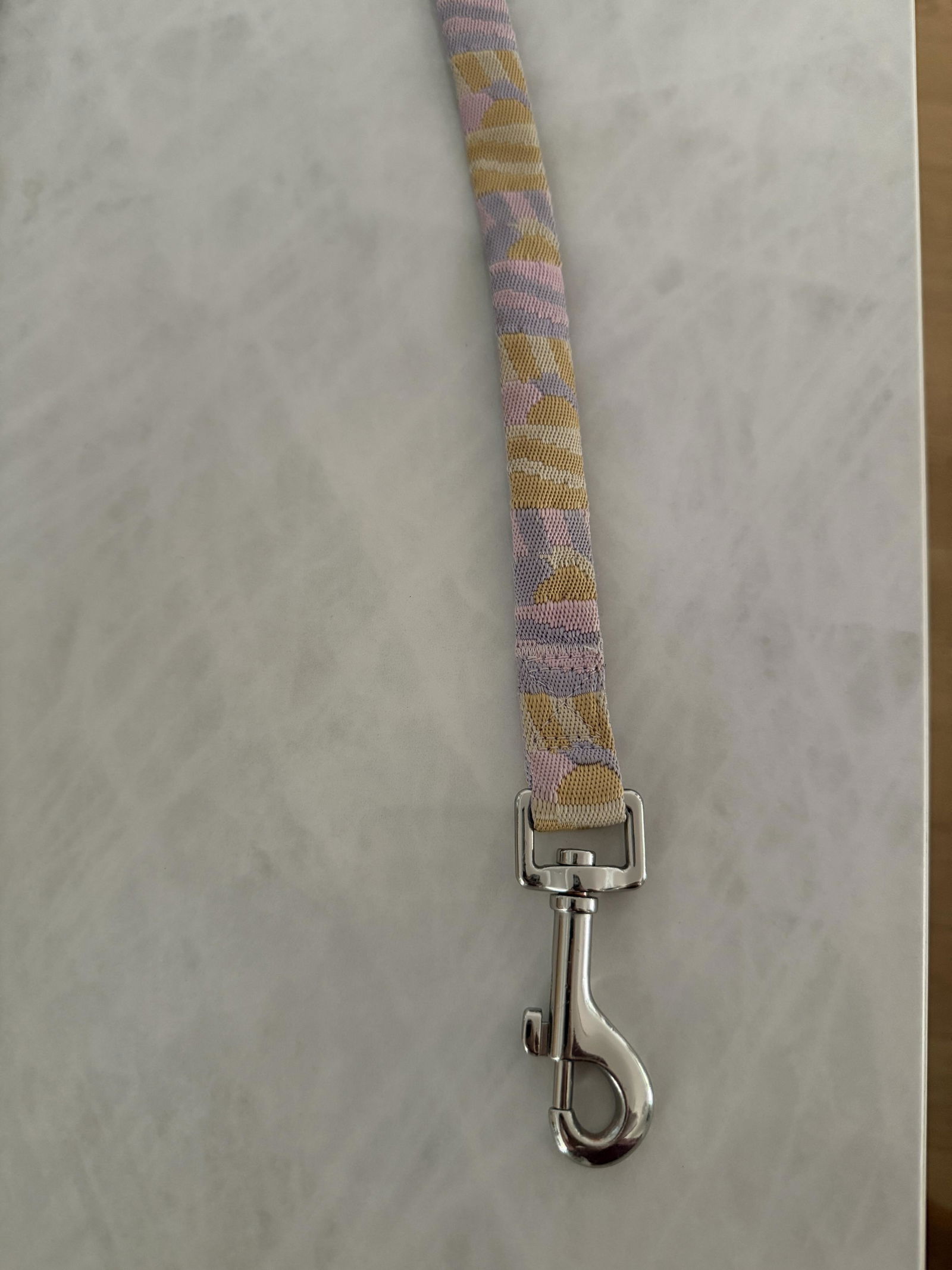 Sunshower Dog Leash - Woolly Wolf