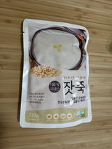 J. review photo
