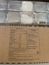 M. review photo