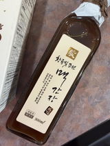 J. review photo
