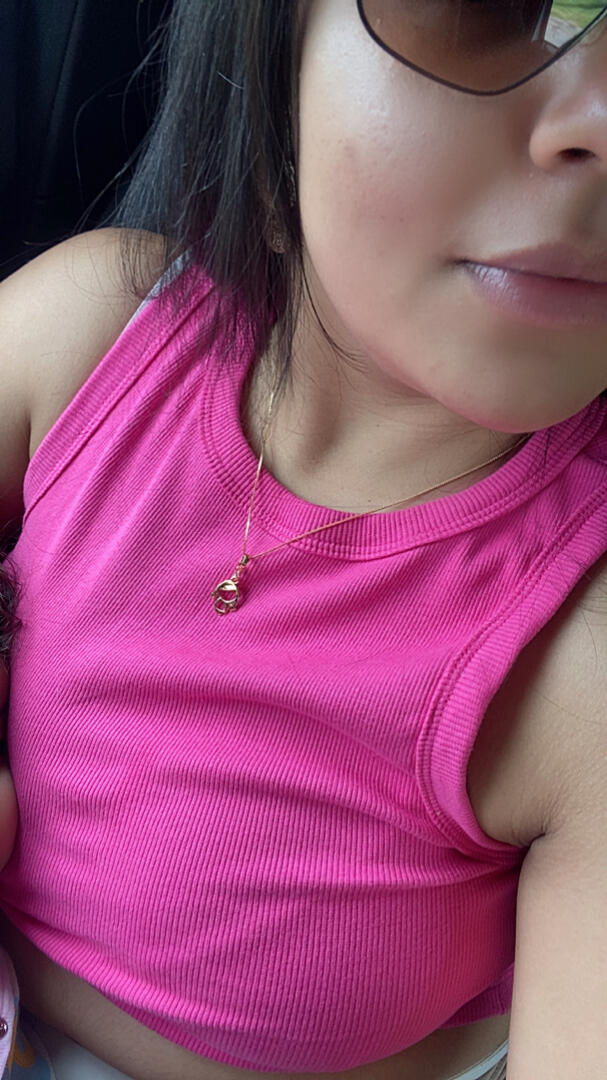 isabella24karolline review photo