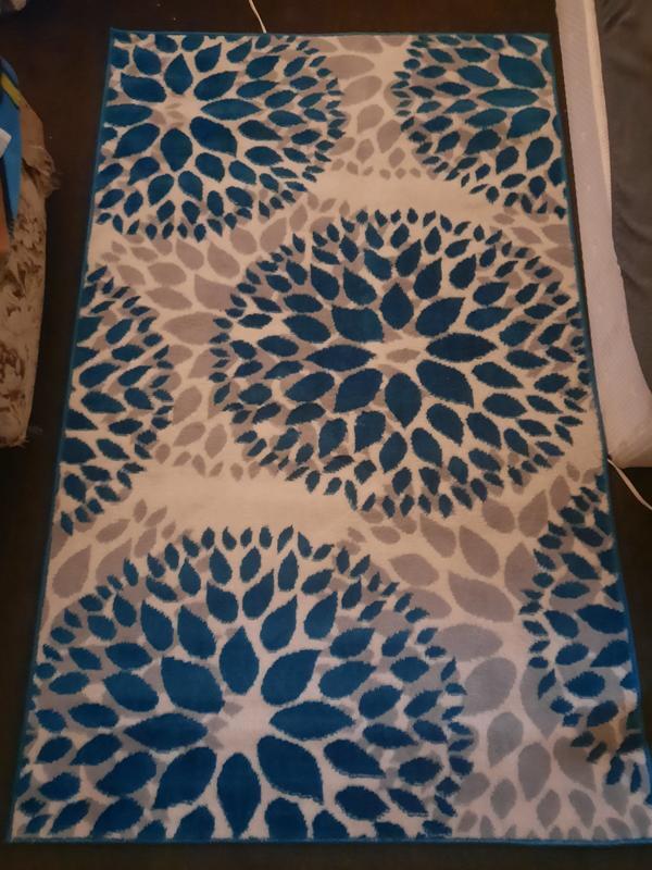 Ladee review photo