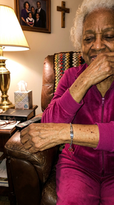 Iris E. - Verified review photo