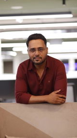 Deepak Lachyan review photo