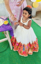 priya review photo