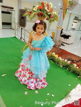 madhu madhuri review photo