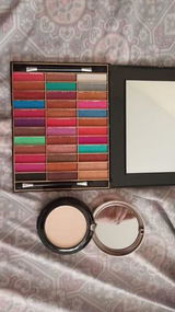 saba w. review photo