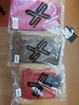 Lee review photo