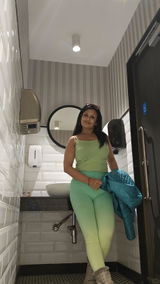 Shivani Rawat review photo