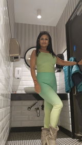 Shivani Rawat review photo