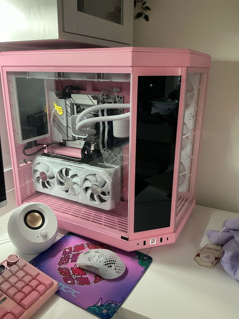 GX13 HYTE Custom Built Gaming Desktop PC