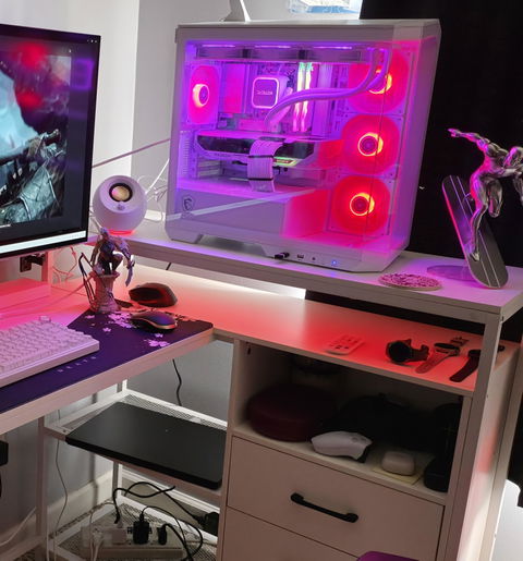 XOTIC PC Pano Ghost X Extreme Gaming PC, AMD Ryzen 7 7800X3D, Radeon RX 9070 XT, 32GB DDR5, 2TB SSD