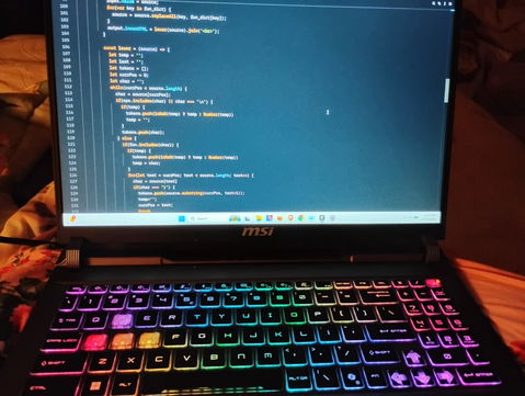 MSI Vector 16 HX AI A2XWHG-061US Gaming Laptop, 16" FHD+ 144Hz Display, Intel Core Ultra 7 255HX, NVIDIA GeForce RTX 5070 Ti, 16GB RAM, 512GB SSD