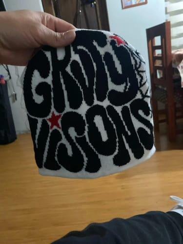Customer photo review of Graphic Beanie Y2K "Kraken"