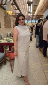 Preiti Modi review photo