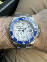 Christopher Jones review photo