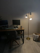 Val review photo
