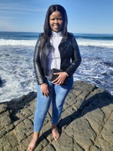 Unathi M. review photo