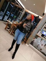 Buhle L. review photo