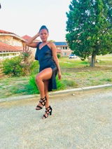 Sthombe M. review photo