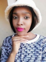 Siyonela B. review photo