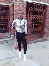 Zanele M. review photo