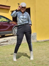 Zanele M. review photo