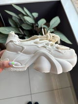 Maxine T. review photo
