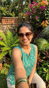 Sushmita review photo