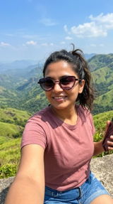 Niharika review photo