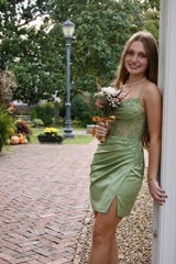 Hailey Johnson review photo