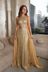 Olivia Cota review photo