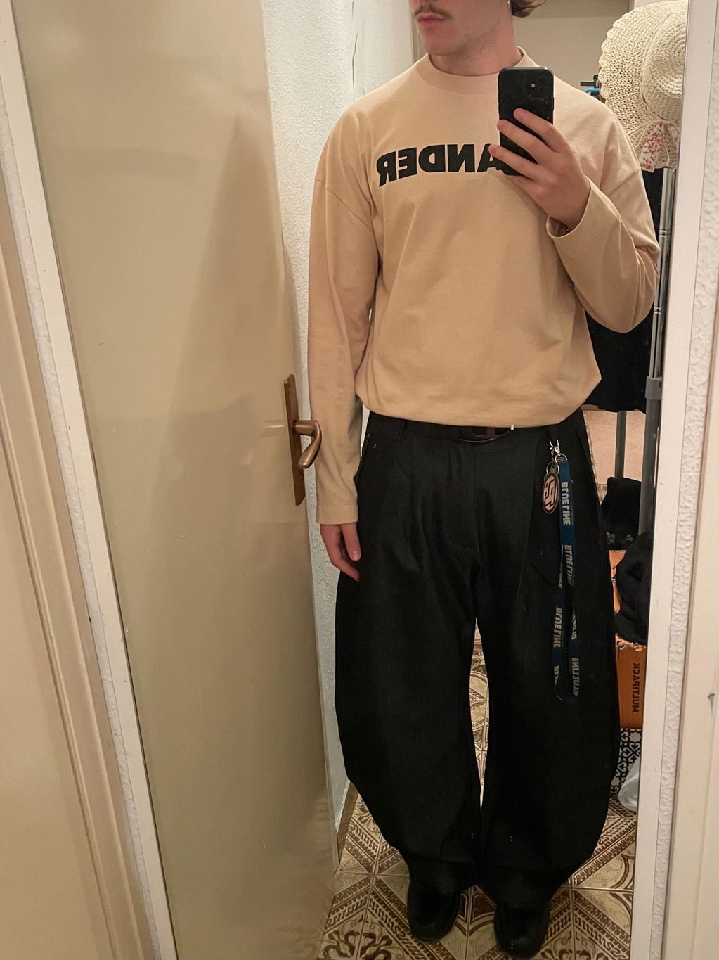 YHONE Bold Pants