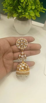 Dipti Khanna review photo